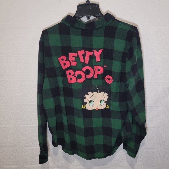Sweaters - Official Betty Boop flannel